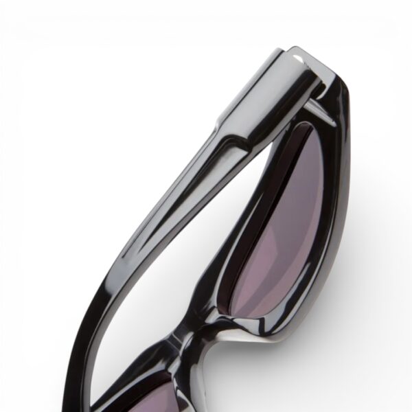 Kuboraum Maske E21 Black Shine BS - Occhiali da sole - foto 4 | Ottica Zambrelli Parma