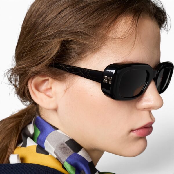Miu Miu SMU B13S Black Grey 16K-08Z - Occhiali da sole da donna - foto 7 | Ottica Zambrelli Parma