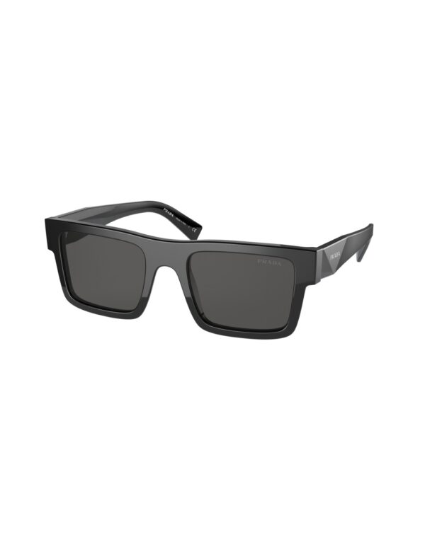 Occhiali da sole Prada PR 19WS 1AB5S0, montatura nero e lenti grigio scuro, vista a tre quarti